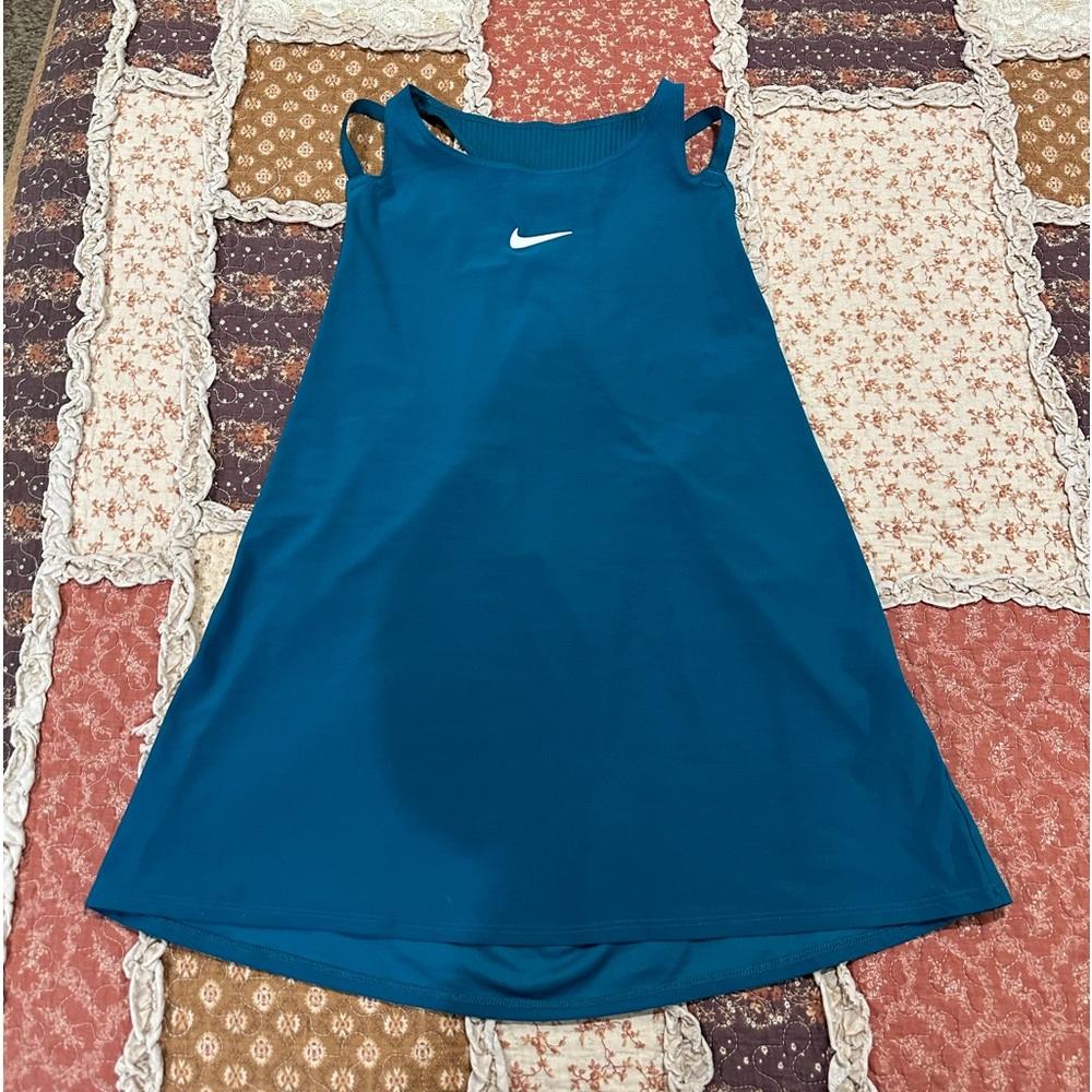 Nike dri fit high neck tank top